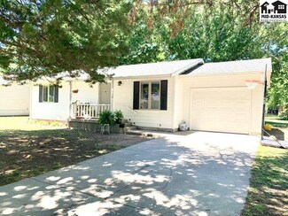 530 Eagle St, Little River, KS 67457