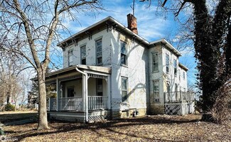 711 N 7th St, Keokuk, IA 52632