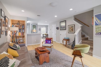 6900 E Riverside Dr Unit 24, Austin, TX 78741