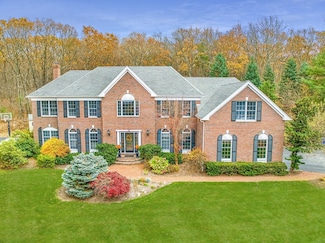 12 Greenwood Rd, Hopkinton, MA 01748