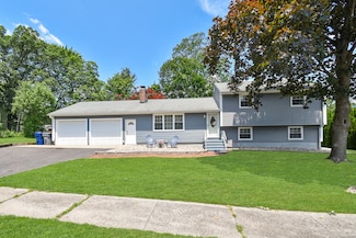 6 Bel Aire Dr, Plainville, CT 06062