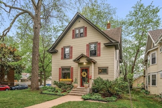 1670 Ashland Ave, Saint Paul, MN 55104