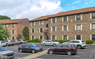 1556 Fairmont St, Pittsburgh, PA 15221
