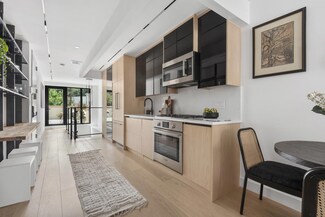 61 N Henry St Unit 2, Brooklyn, NY 11222