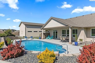 73003 E Landon Ave, Kennewick, WA 99338
