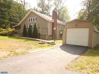 326 Pawnee Dr, Auburn, PA 17922
