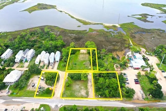 216+ Bayshore Dr, Saint George Island, FL 32328