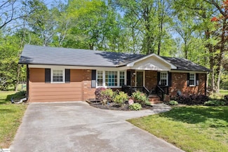 3 Creighton Ct, Taylors, SC 29687