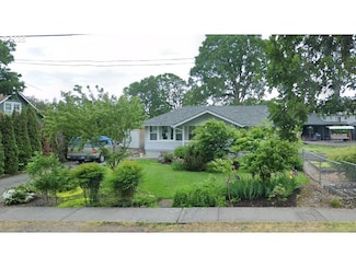 285 N 2nd St, Saint Helens, OR 97051