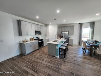 14050 E Squamata Way E, Vail, AZ 85641