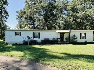 1149 N Lake Claiborne Rd, Port Gibson, MS 39150