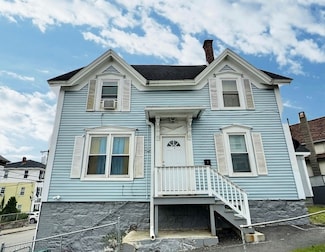 15 Whipple St, Lowell, MA 01852