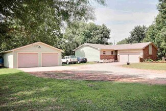 981 E 122nd Ave N, Belle Plaine, KS 67013