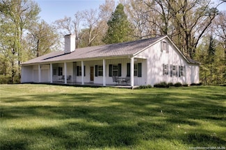 760 S Gardner St, Scottsburg, IN 47170