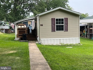 94 Ginwood Ln, Essex, MD 21221