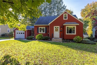 37 Hilltop Dr, Penfield, NY 14526