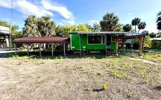 77 SE 217th St, Suwannee, FL 32692