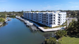 1709 N Tamiami Trail Unit 215, Sarasota, FL 34234