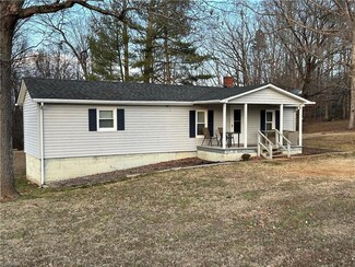 1249 Shacktown Rd, Yadkinville, NC 27055