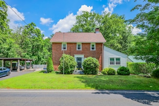 64 Norfolk Rd, Torrington, CT 06790