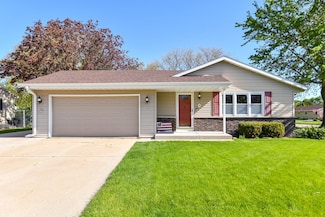 4 W Saint Mary St, Milton, WI 53563