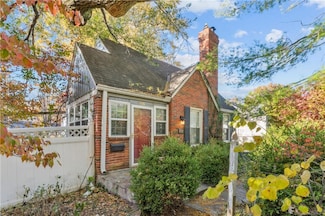 5406 Ash St, Roeland Park, KS 66205