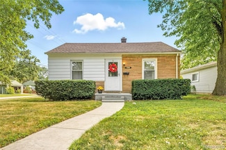 1986 Leitch Rd, Ferndale, MI 48220