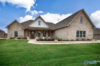 363 Kendallwood Dr, Meridianville, AL 35759