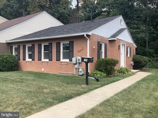 15114 Laurel Oaks Ln, Laurel, MD 20707