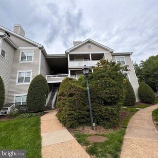 14305 Grape Holly Grove Unit 25, Centreville, VA 20121