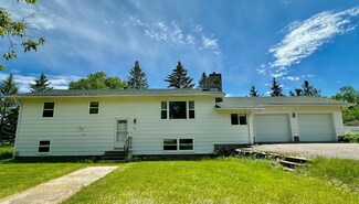726 10th St S, Greenbush, MN 56726
