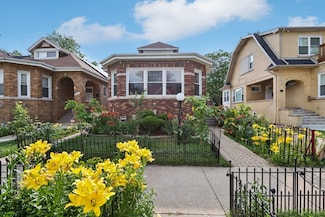 8120 S Luella Ave, Chicago, IL 60617