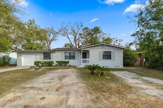 7939 Denham Rd E, Jacksonville, FL 32208
