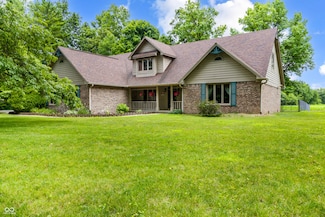 7533 Deerfield Dr, Greenfield, IN 46140