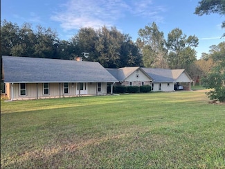 570 County Road 1430, Center, TX 75935