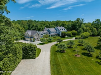 37 Burying Hill Rd, Greenwich, CT 06831