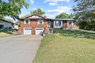 408 Ida St, Lansing, KS 66043