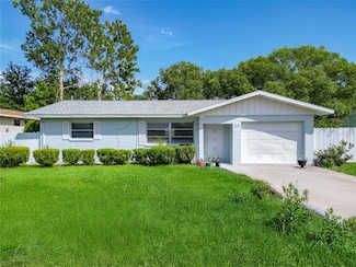 20 Lake Court Loop, Ocala, FL 34472