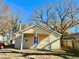520 S Chase St, Wichita, KS 67213
