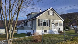 108 N Virginia St, Carpendale, WV 26753
