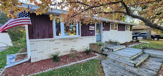 W277 Madison Ave, Oconomowoc, WI 53066