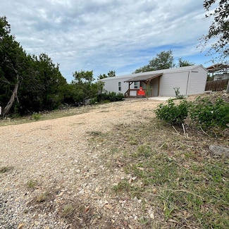 407 Rockport, Canyon Lake, TX 78133