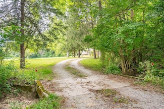 5177 Sugar Camp Rd, Milford, OH 45150