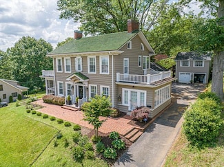 531 Lawrence Ave, Bristol, VA 24201