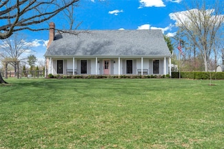 4930 Valley Crest Dr, Saint Louis, MO 63128