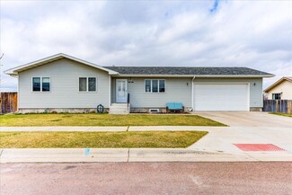 2528 Castle Pines Dr, Great Falls, MT 59405