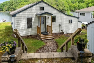 35 Island Rd, Holland, MA 01521