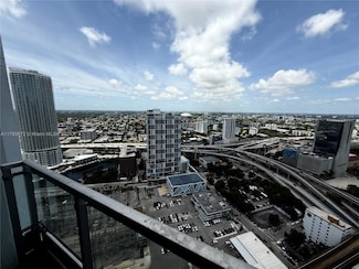 90 SW 3rd St Unit 4206, Miami, FL 33130