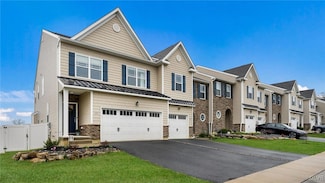 3992 Mink Rd, Emmaus, PA 18049