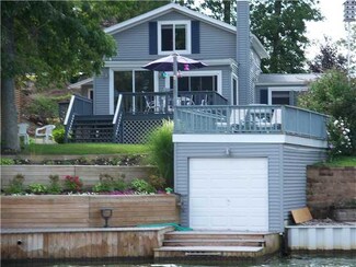 8350 Graves Point Rd, Wolcott, NY 14590